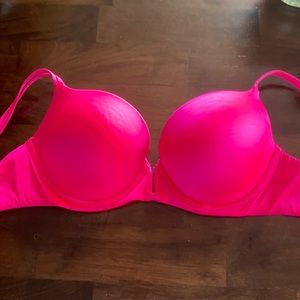 Victoria’s Secret Very Sexy Push Up 38B
